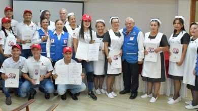 Photo of Cruz Roja Meta consagró cinco Damas Grises y ocho Voluntarios de Apoyo Artistas.
